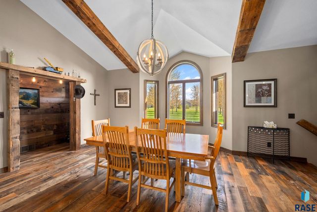 47908 Oak Ridge Pl Place, Harrisburg, SD 57032