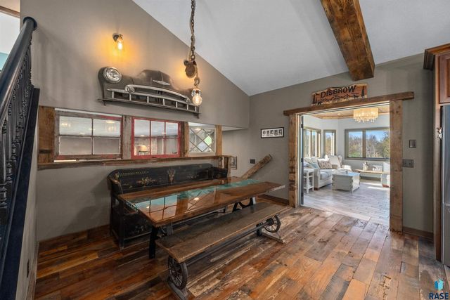47908 Oak Ridge Pl Place, Harrisburg, SD 57032