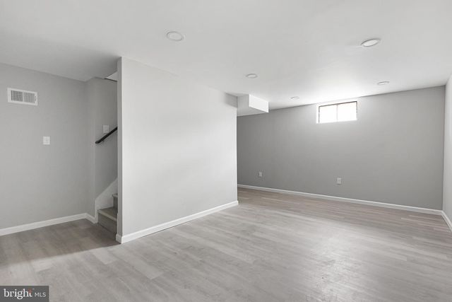 136-A STATE LINE RD, Wilmington, DE 19803