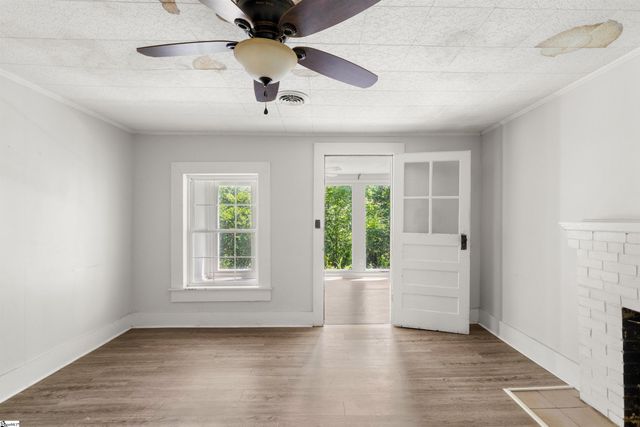 262 Rutledge Lake Road, Greenville, SC 29617