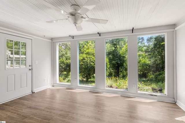 262 Rutledge Lake Road, Greenville, SC 29617