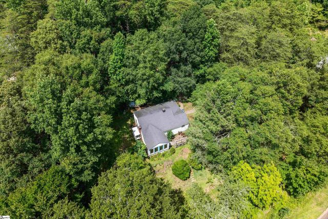 262 Rutledge Lake Road, Greenville, SC 29617