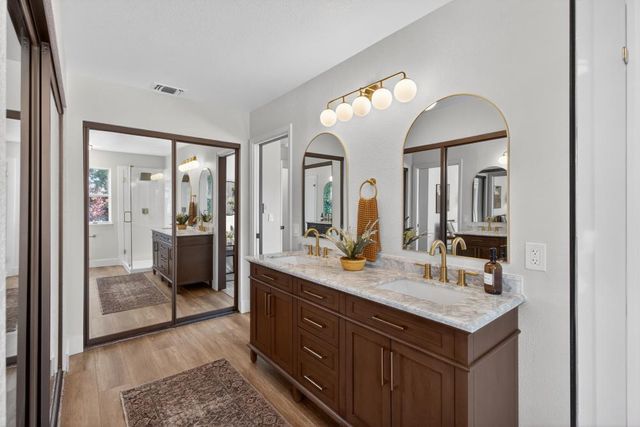 1318 Rolling Hills Dr, Roseville, CA 95661