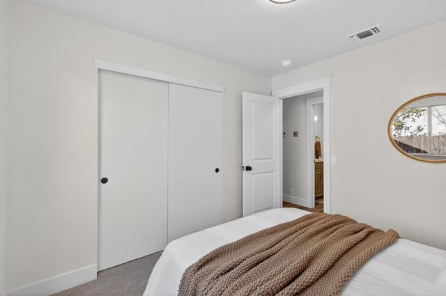 1318 Rolling Hills Dr, Roseville, CA 95661