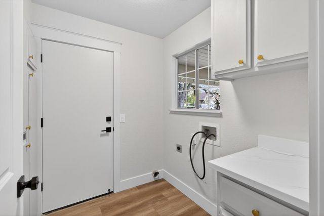 1318 Rolling Hills Dr, Roseville, CA 95661