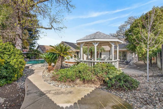 1318 Rolling Hills Dr, Roseville, CA 95661