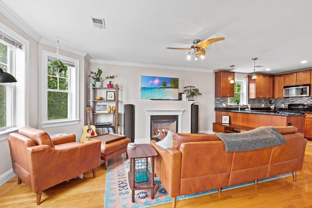 7 Fox St 1, Boston, MA 02122