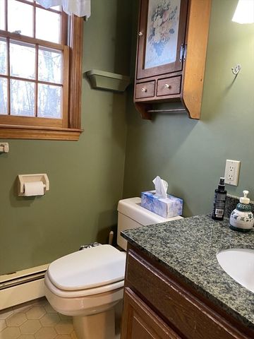 19 Bens Way, Hopedale, MA 01747