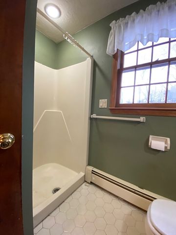 19 Bens Way, Hopedale, MA 01747