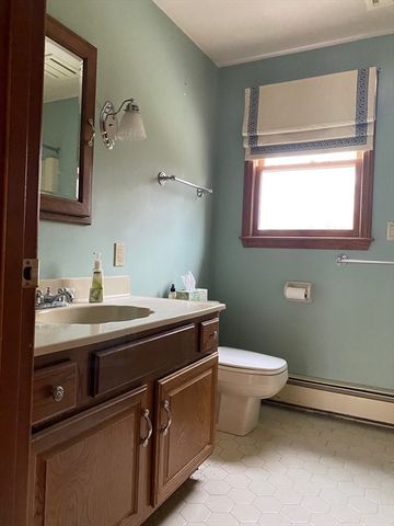 19 Bens Way, Hopedale, MA 01747