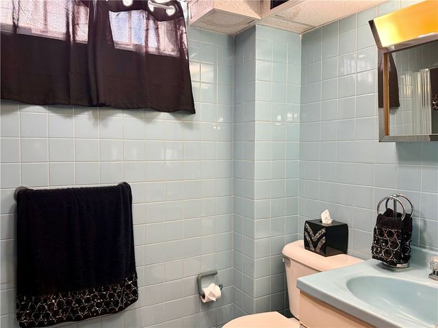 327 Rhode Island Avenue, Pawtucket, RI 02860