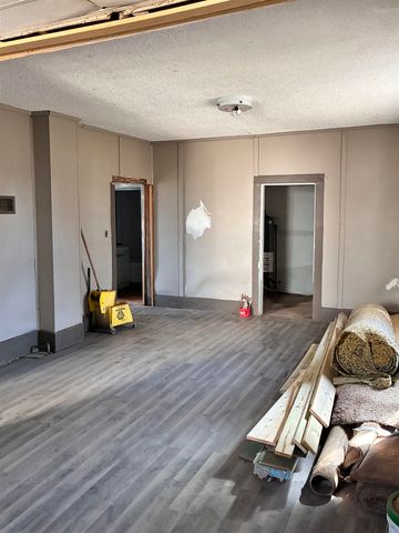 817 N gordy, El Dorado, KS 67042