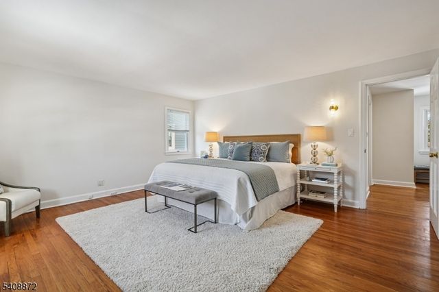 11 Overlook Ter, Maplewood Twp., NJ 07040