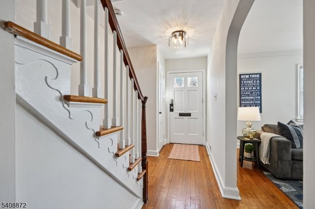 11 Overlook Ter, Maplewood Twp., NJ 07040