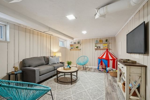 11 Overlook Ter, Maplewood Twp., NJ 07040