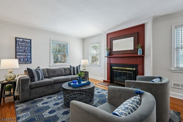 11 Overlook Ter, Maplewood Twp., NJ 07040