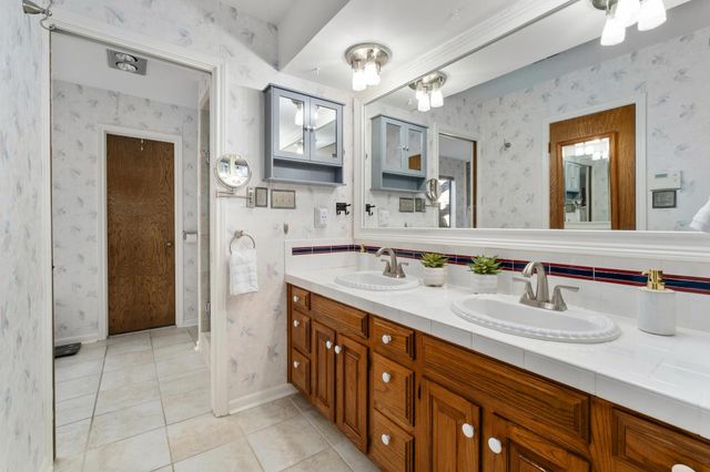 10400 La Costa DR, Austin, TX 78747