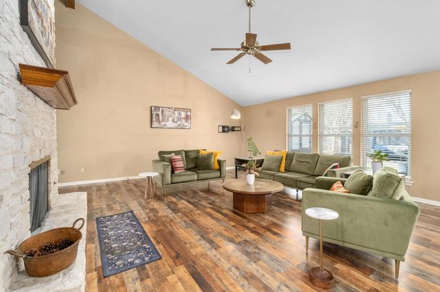 10400 La Costa DR, Austin, TX 78747