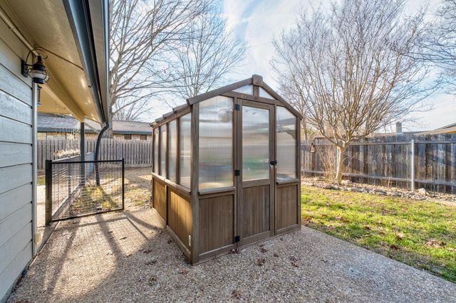 10400 La Costa DR, Austin, TX 78747