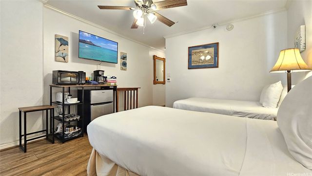 134 Kapahulu Avenue 802, Honolulu, HI 96815