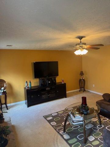 726 Bridle Creek Way, Auburn, GA 30011