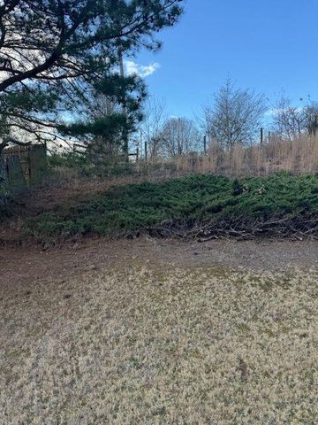 726 Bridle Creek Way, Auburn, GA 30011