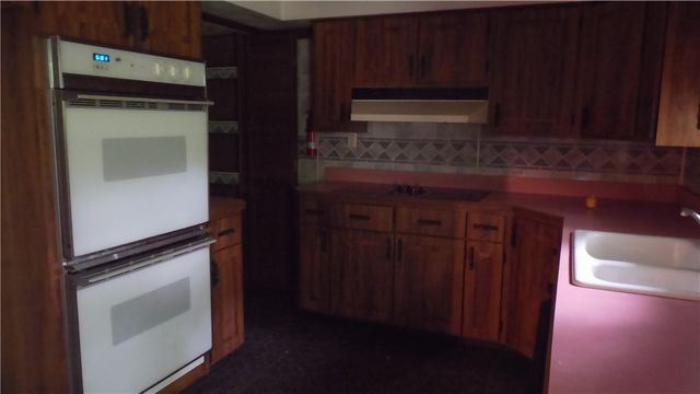1555 OLD PRINCETON ROAD, Shenango Twp, PA 16101