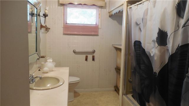 1555 OLD PRINCETON ROAD, Shenango Twp, PA 16101