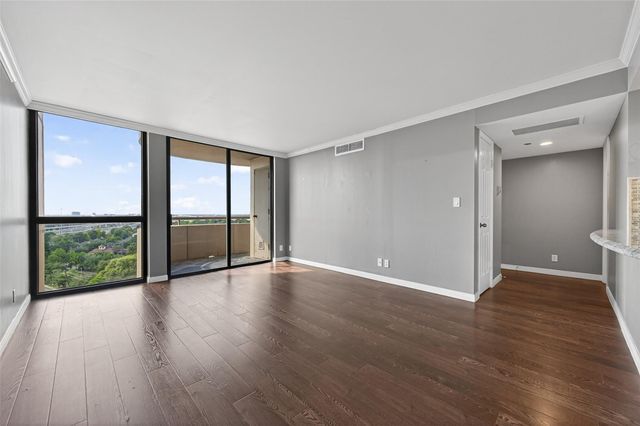 3525 Sage Road 1402, Houston, TX 77056