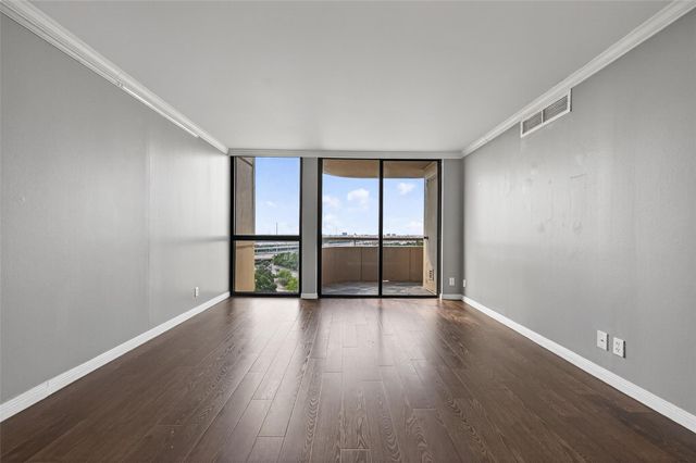 3525 Sage Road 1402, Houston, TX 77056