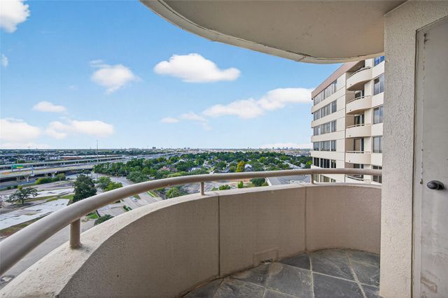 3525 Sage Road 1402, Houston, TX 77056