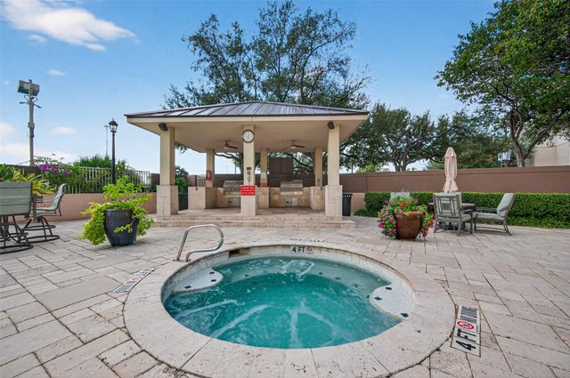 3525 Sage Road 1402, Houston, TX 77056