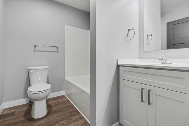 1205 Summit Avenue, Kalamazoo, MI 49006