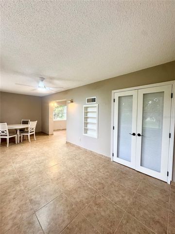 2402 ECUADORIAN WAY 40, Clearwater, FL 33763