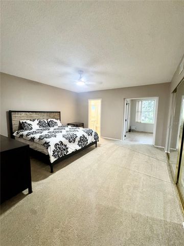 2402 ECUADORIAN WAY 40, Clearwater, FL 33763
