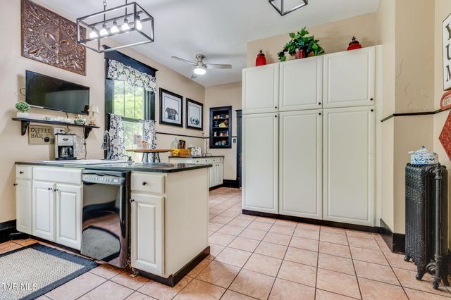 416 Lee Street, Bristol, VA 24201
