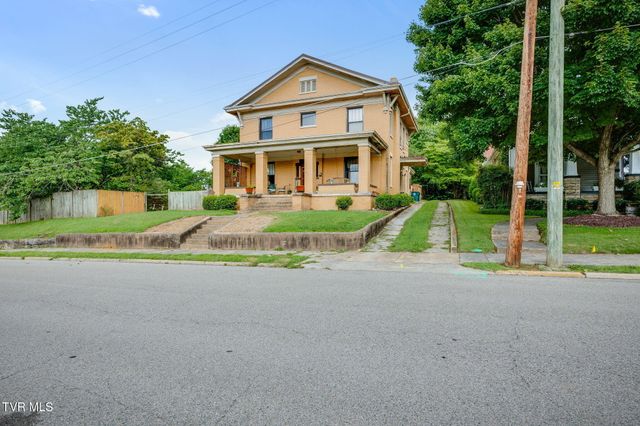 416 Lee Street, Bristol, VA 24201