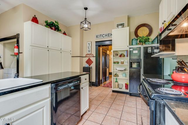 416 Lee Street, Bristol, VA 24201