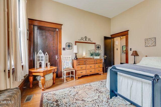 416 Lee Street, Bristol, VA 24201