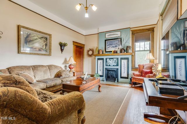 416 Lee Street, Bristol, VA 24201