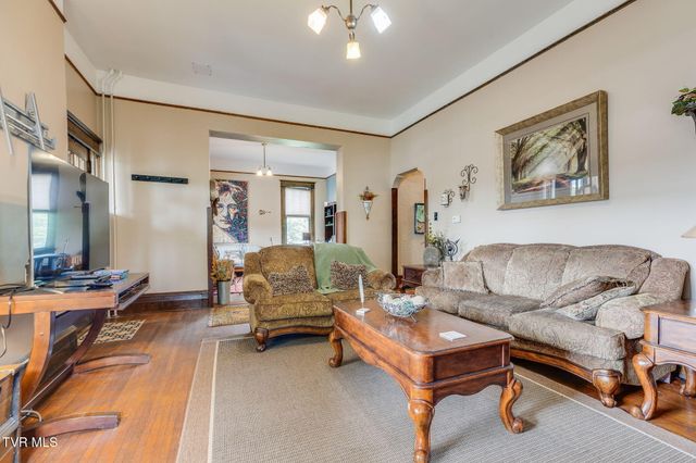 416 Lee Street, Bristol, VA 24201