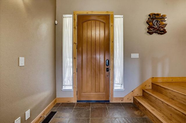 10203 Reedy Dr, Browns Valley, CA 95901