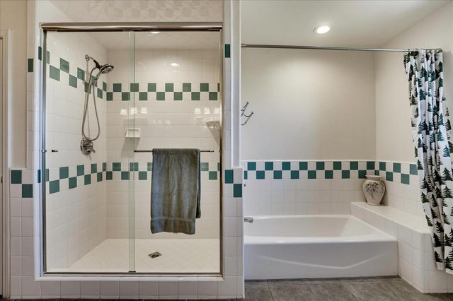 10203 Reedy Dr, Browns Valley, CA 95901