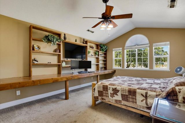 10203 Reedy Dr, Browns Valley, CA 95901