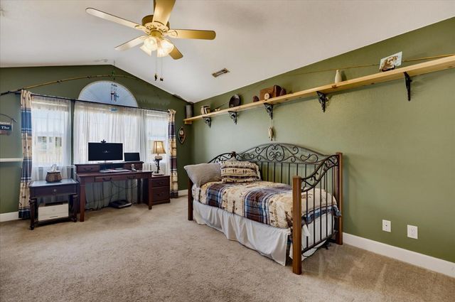 10203 Reedy Dr, Browns Valley, CA 95901