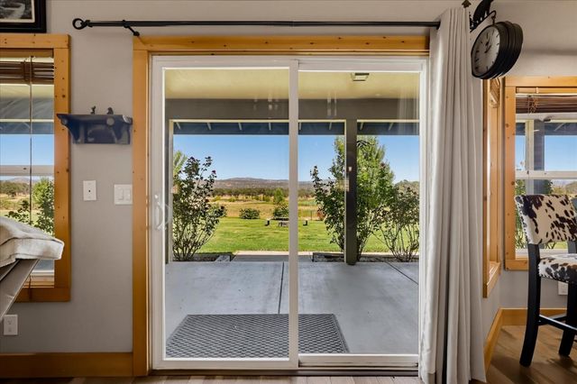 10203 Reedy Dr, Browns Valley, CA 95901