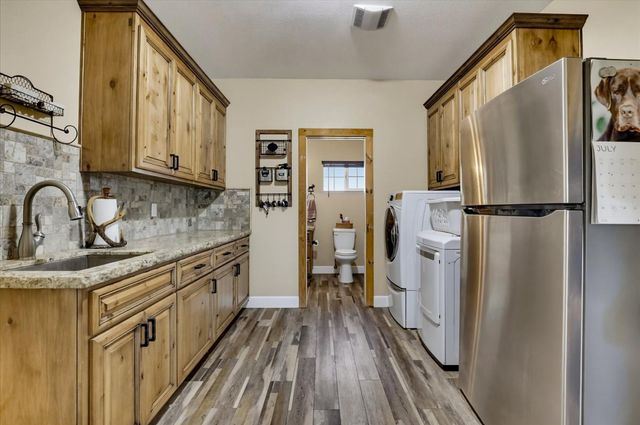 10203 Reedy Dr, Browns Valley, CA 95901