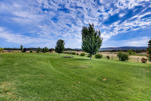 10203 Reedy Dr, Browns Valley, CA 95901