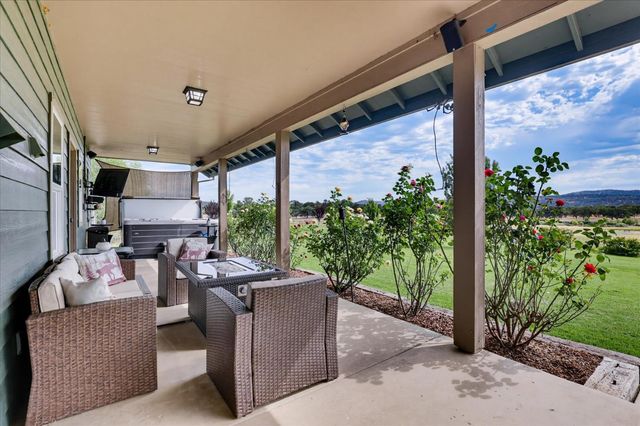 10203 Reedy Dr, Browns Valley, CA 95901
