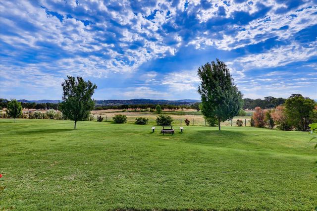 10203 Reedy Dr, Browns Valley, CA 95901